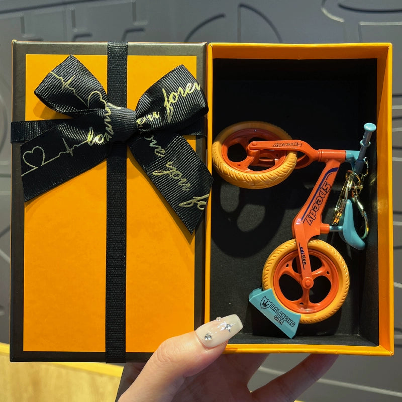 Movable Bicycle Keychain