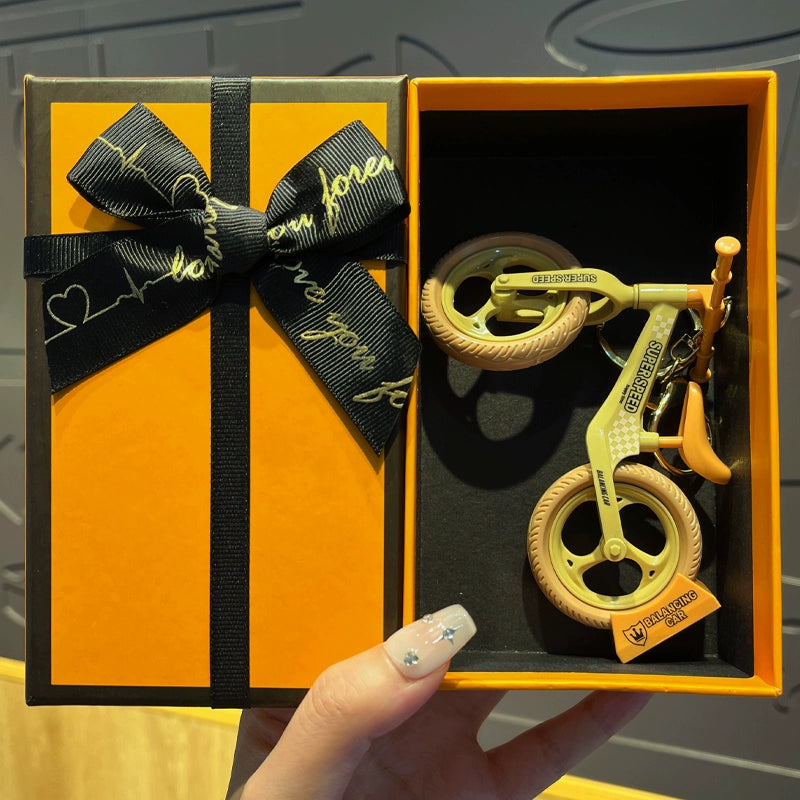 Movable Bicycle Keychain