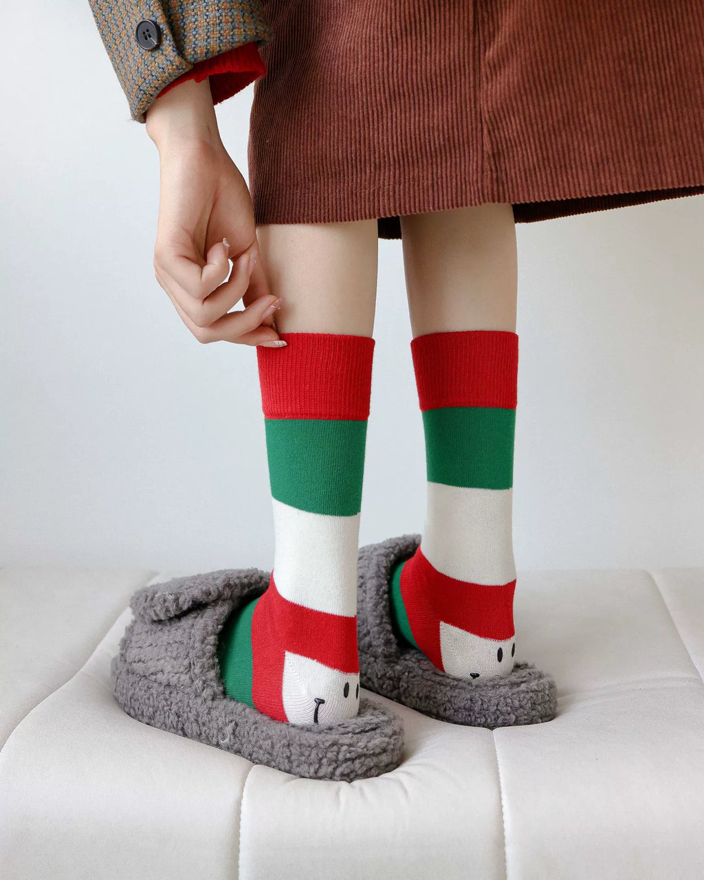 Color Block Smiley Face Socks