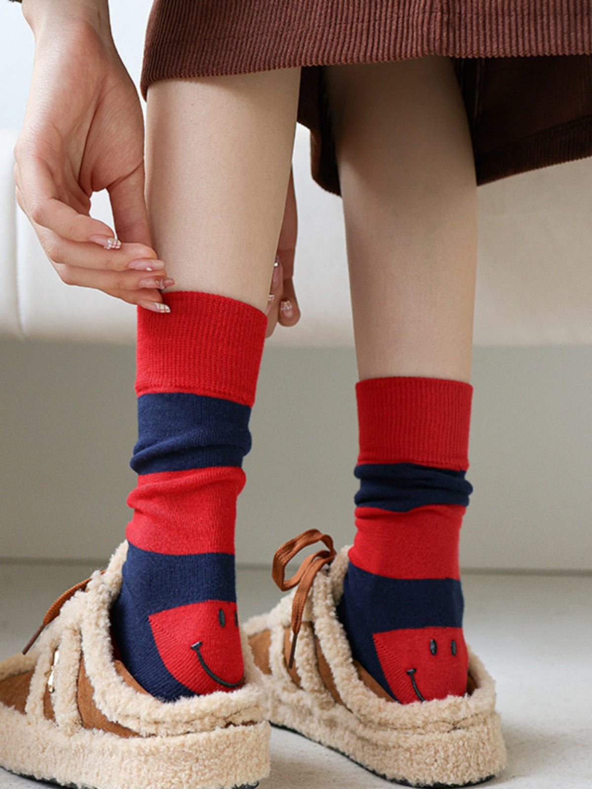 Color Block Smiley Face Socks