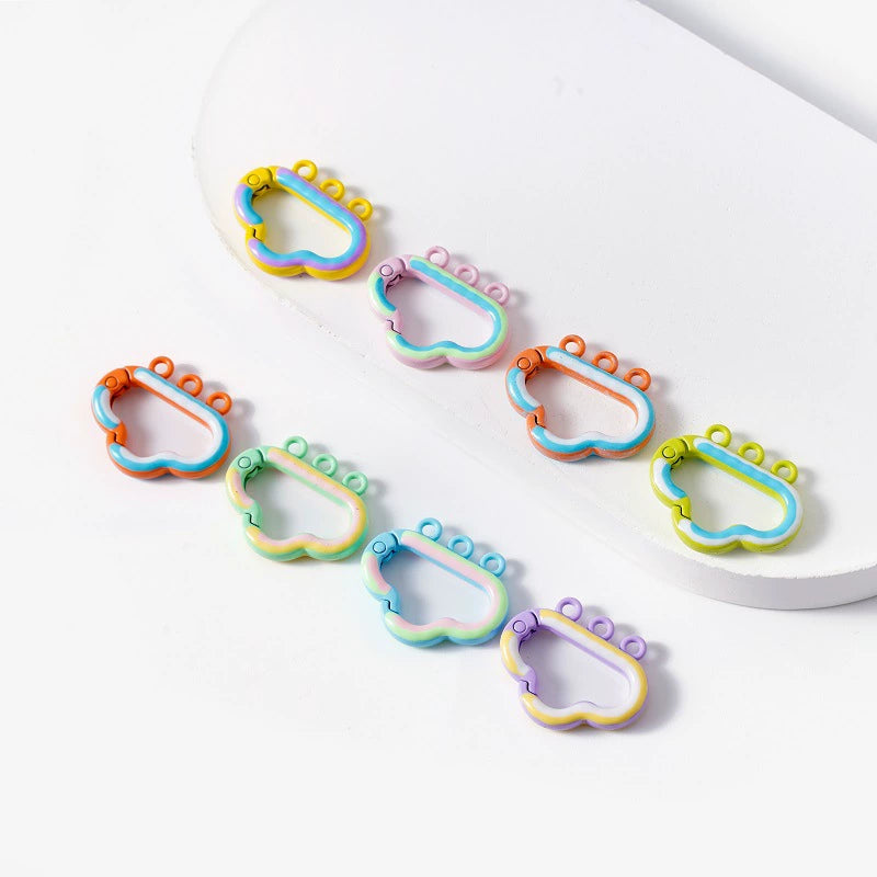 Hand-painted Cartoon Cloud Alloy Spring-loaded Keychain